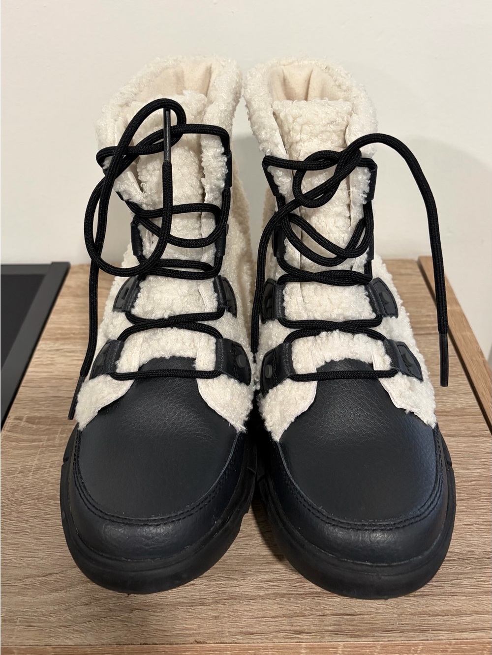 Sorel Women’s Explorer II Joan Cozy Boots in Black/Sea Salt